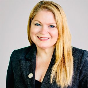Suzanne Anderson Fort McMurray real estate agent
