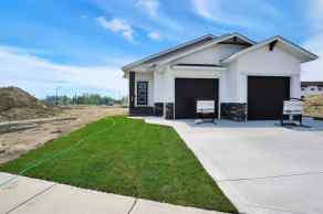 Just listed Evergreen Homes for sale 19 Ellington Crescent  in Evergreen Red Deer 