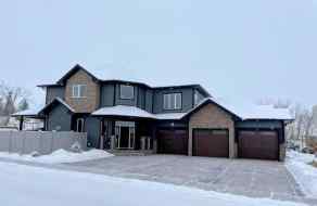 Just listed Canyon Creek Homes for sale 62 Copper Canyon Bay SW in Canyon Creek Medicine Hat 