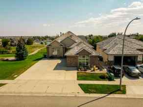 Just listed Paradise Canyon Homes for sale 1043 Canyon Boulevard W in Paradise Canyon Lethbridge 