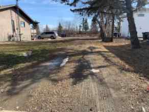 Just listed Cottage Area Homes for sale 3343 50 Avenue  in Cottage Area Sylvan Lake 