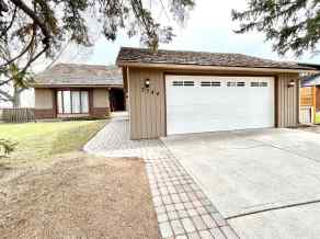 Residential Oakridge Estates Calgary homes