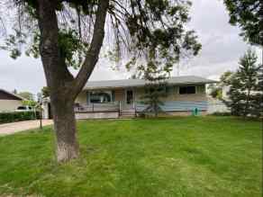 Just listed North End Homes for sale 5207 58 Avenue  in North End Ponoka 