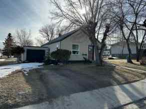 Just listed NONE Homes for sale 338 3 Street E in NONE Cardston 