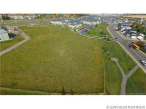 Just listed Fairmont Homes for sale 2721 Fairway Road S in Fairmont Lethbridge 
