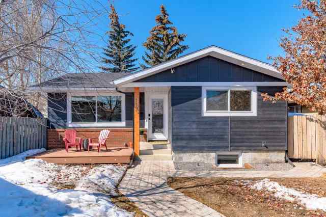 112 Ranchview Court NW in Ranchlands Calgary MLS® #A2111239