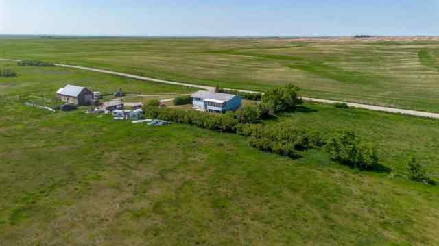 NONE real estate 242009 Twp Rd 32   in NONE Rural Cardston County