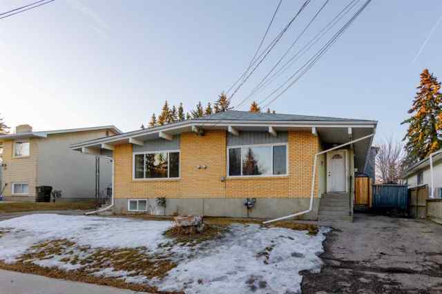 Winston Heights/Mountview real estate 405/407 28 Avenue NE in Winston Heights/Mountview Calgary