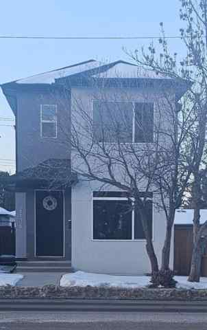 8136 bowness Road NW in  Calgary