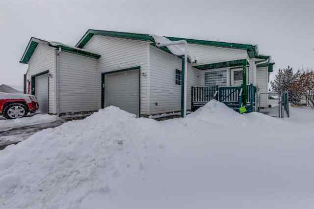 NONE real estate 37 Ross Place  in NONE Crossfield