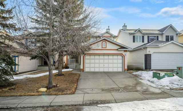 30 Somercrest Close SW in Somerset Calgary