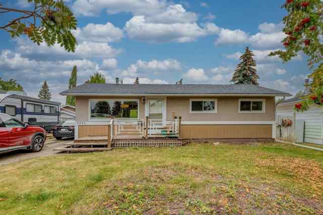 4220 Worcester Drive SW in  Calgary MLS® #A2117640