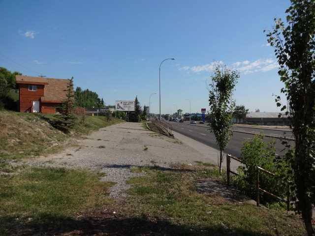 MLS® #C1026308 - 4401 Macleod Tr Sw in Parkhill Calgary