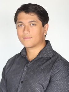 Jamie Castro - Professional Headshot | Calgary REALTOR®