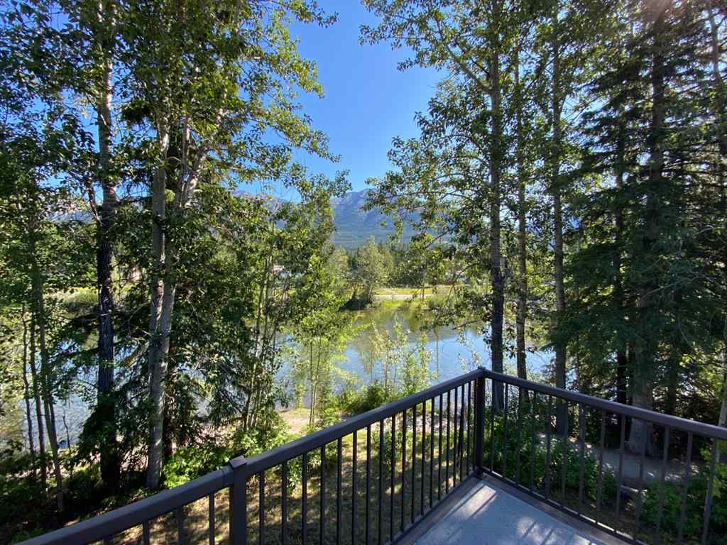 1724 11 Avenue Canmore Ab Mls A1010170