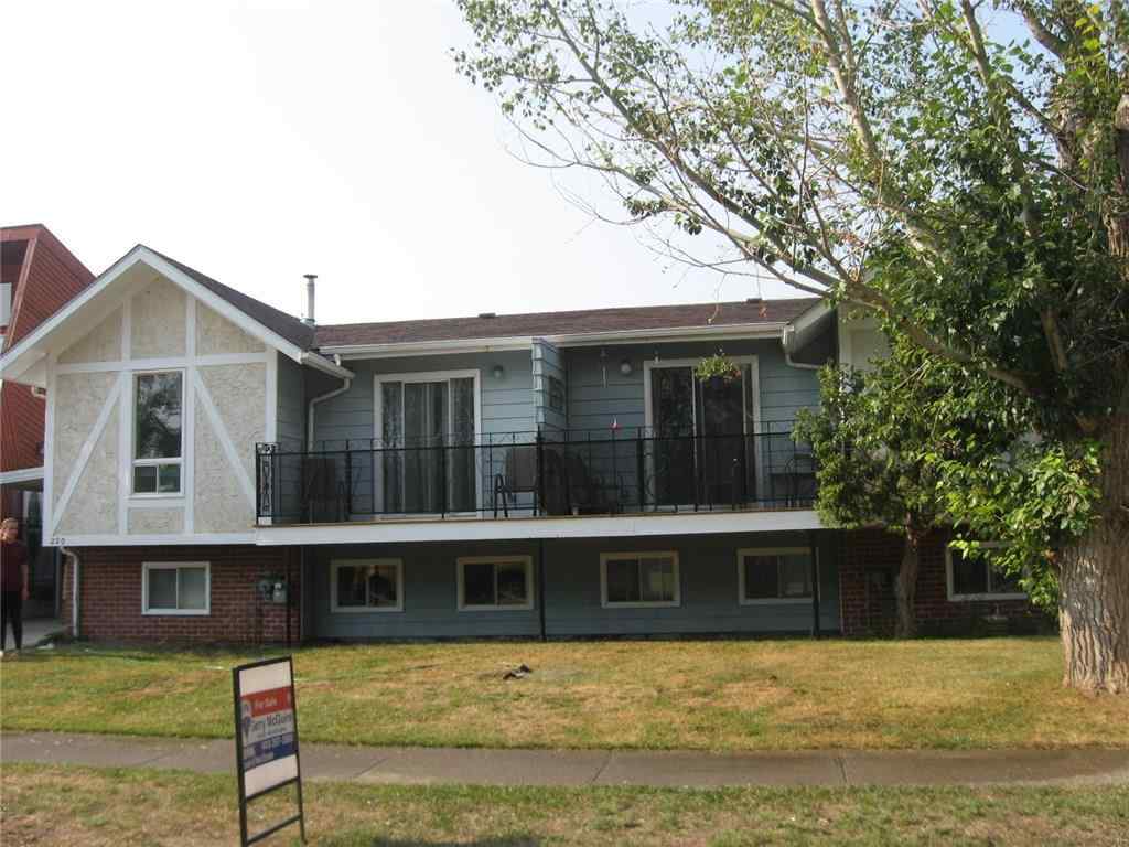 MLS® A1056709 218 50 Avenue W Claresholm, Alberta, T0L 0T0