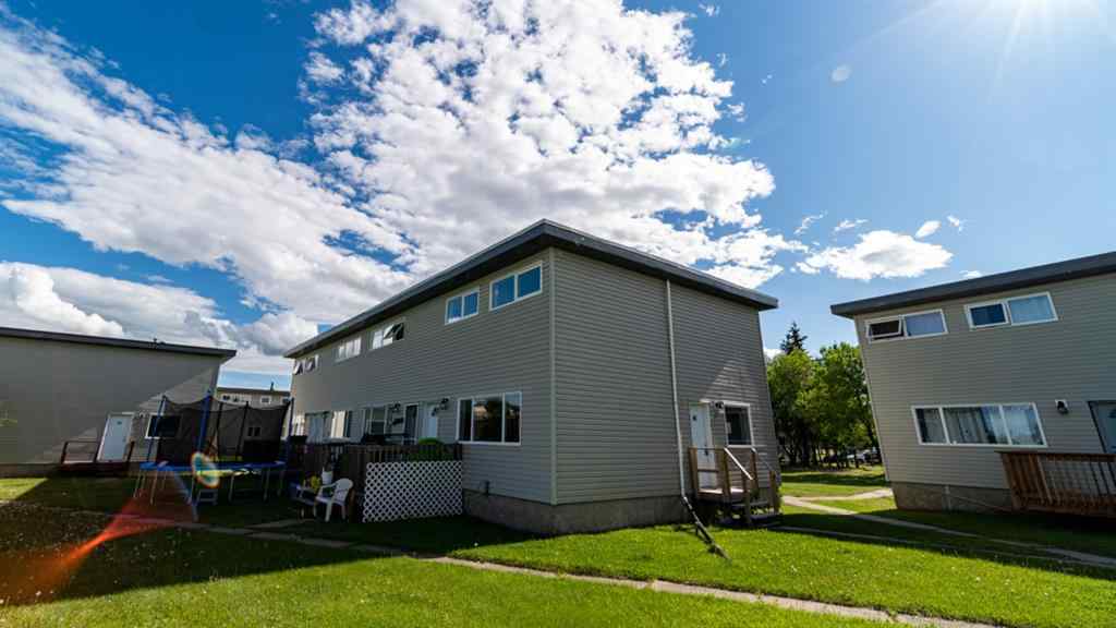 Unit 40 305 5th Street Wainwright Ab T9w 1a5 Mls A1074855