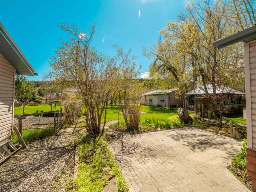 1338 83 Street Crowsnest Pass Ab T0k 0m0 Mls A1079026