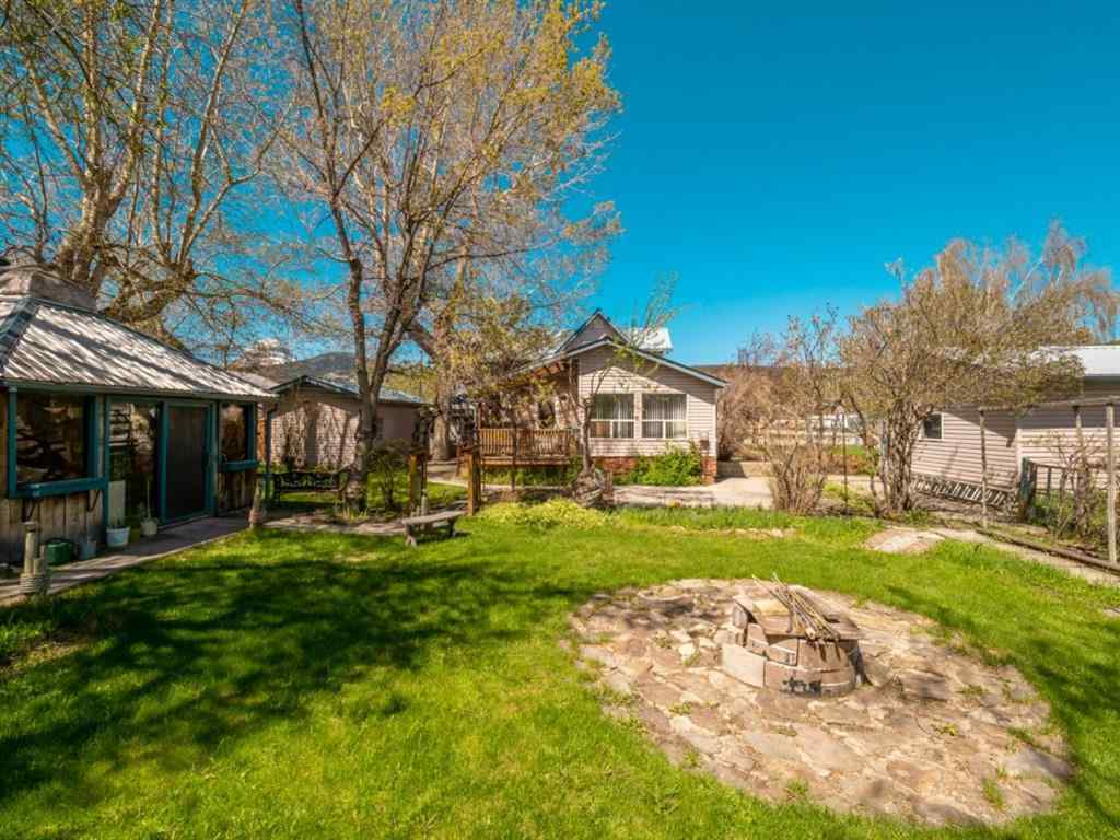 1338 83 Street Crowsnest Pass Ab T0k 0m0 Mls A1079026