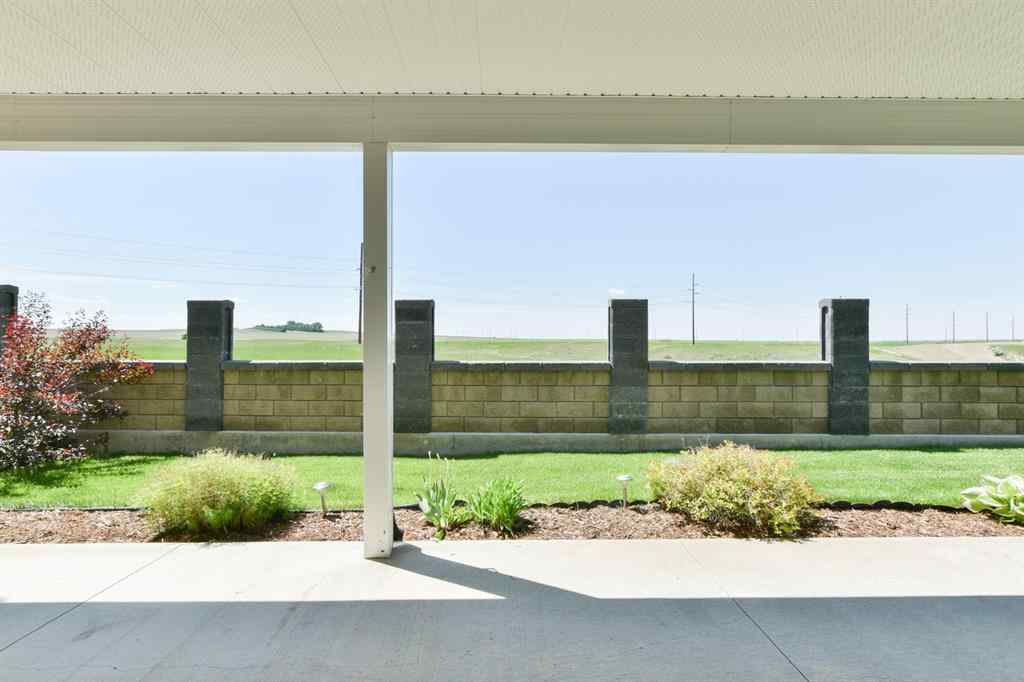 24 Sierra Close SW Medicine Hat, AB, T1B 0A8 MLS® A1087250