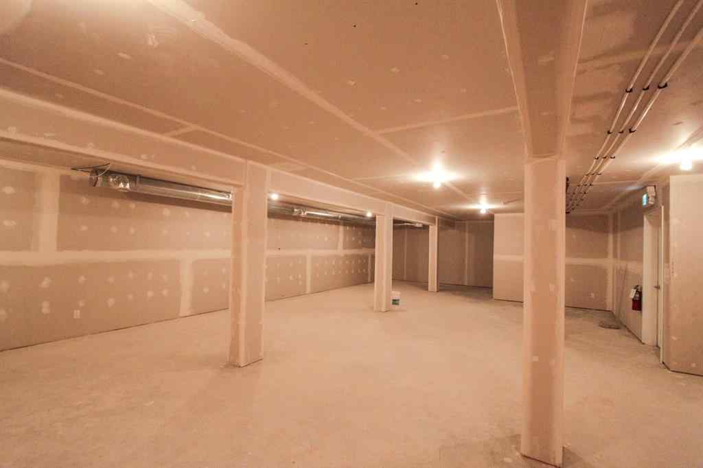 MLS® A1200318 - 6104 Bowness Road NW in Bowness Calgary, Commercial