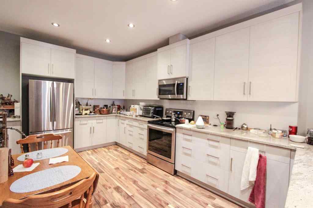 MLS® A1200318 - 6104 Bowness Road NW in Bowness Calgary, Commercial