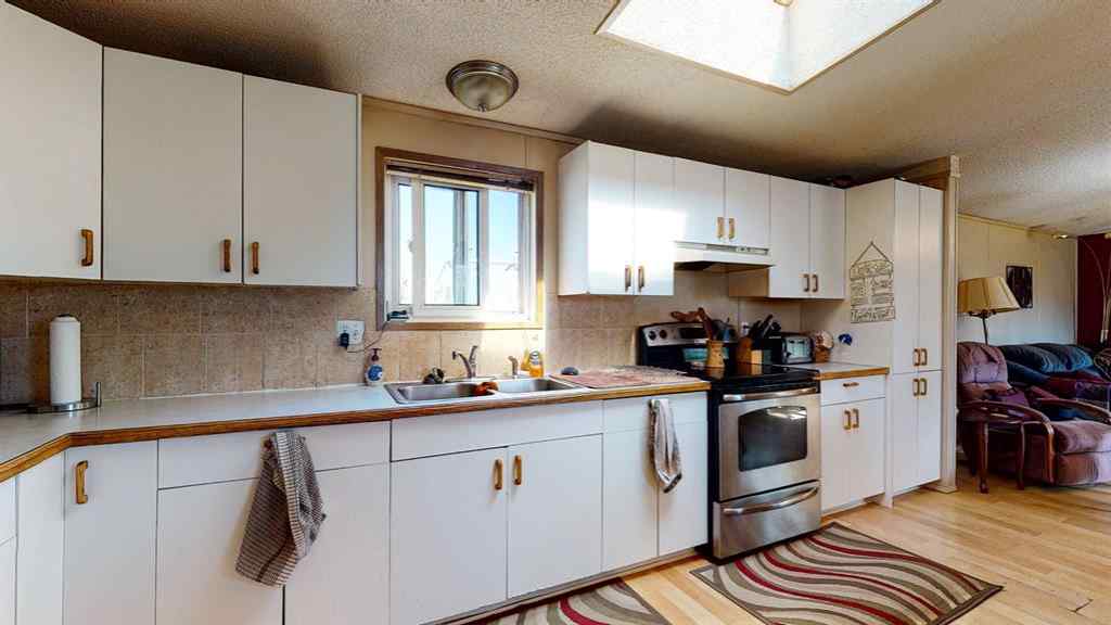 MLS® A1225229 - 711 8 Avenue E in NONE Bow Island, Commercial