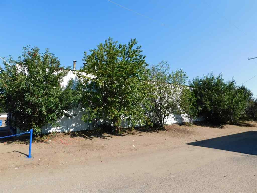 MLS® A1255728 - 344 7 Street  E in East End Brooks, Commercial