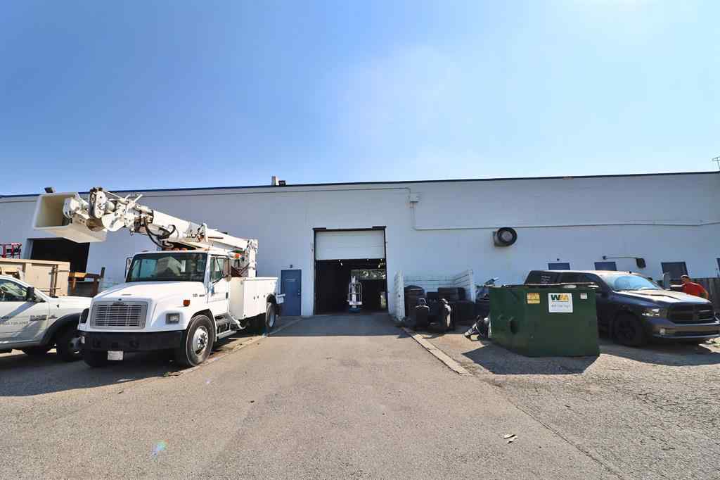 MLS® A2012039 - Unit #126 1530 27 Avenue NE in South Airways Calgary, Commercial