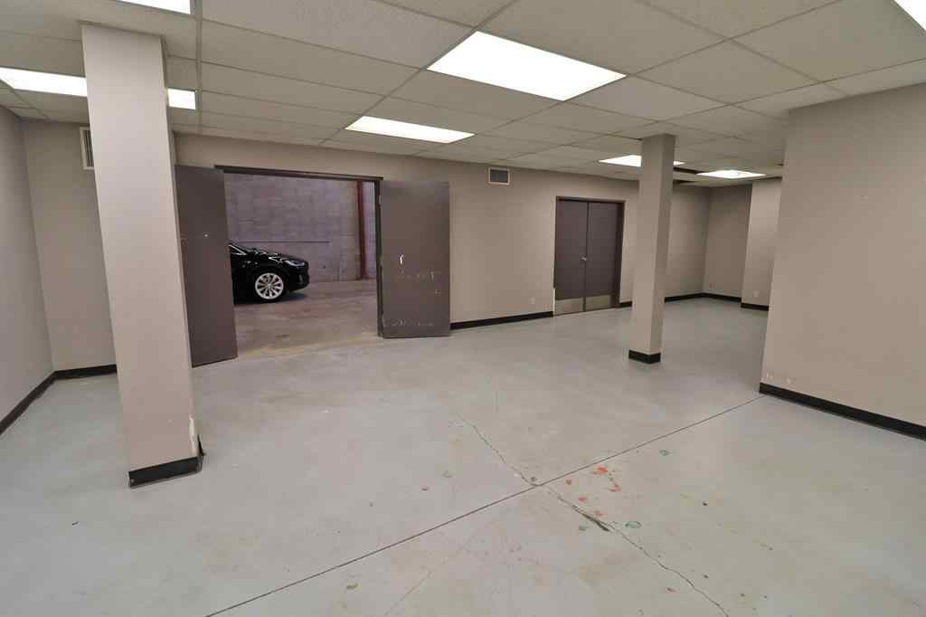 MLS® A2012039 - Unit #126 1530 27 Avenue NE in South Airways Calgary, Commercial