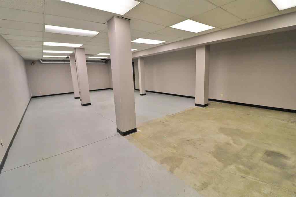 MLS® A2012039 - Unit #126 1530 27 Avenue NE in South Airways Calgary, Commercial