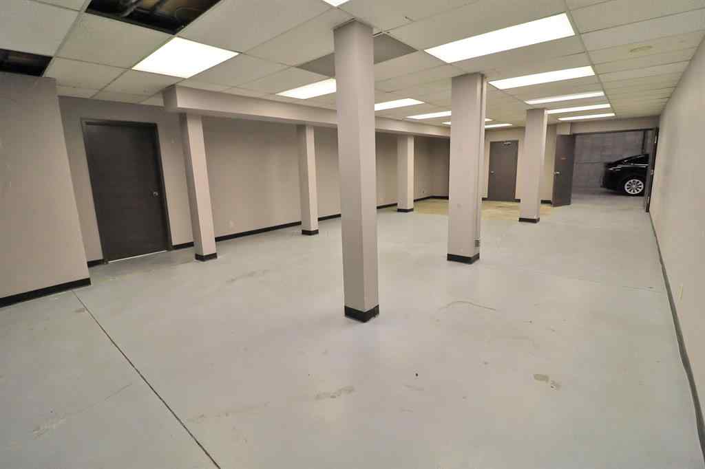 MLS® A2012039 - Unit #126 1530 27 Avenue NE in South Airways Calgary, Commercial
