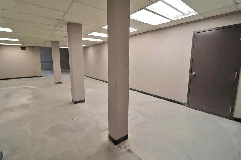 MLS® A2012039 - Unit #126 1530 27 Avenue NE in South Airways Calgary, Commercial