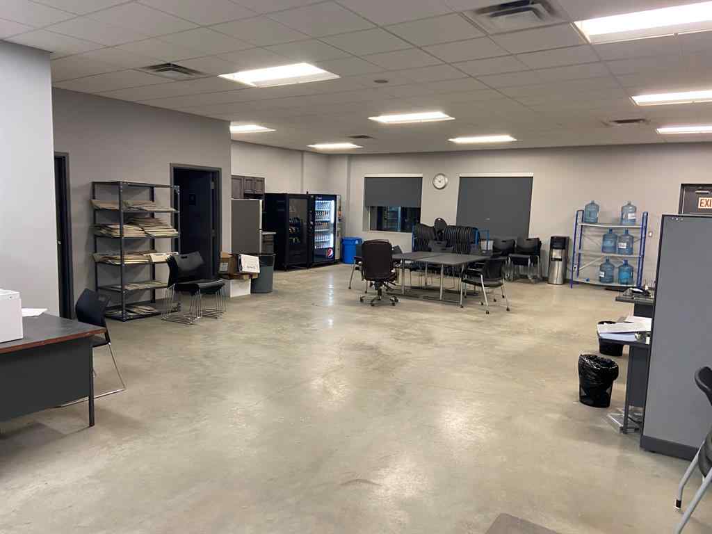 MLS® A2012334 - Unit #24 & 36 713068 Range Road 65   in Mountview Business Park Grande Prairie, Commercial