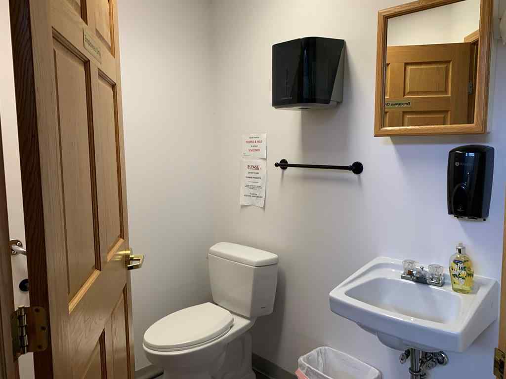 MLS® A2031252 - Unit #205 105 6 Avenue SE in NONE Slave Lake, Commercial