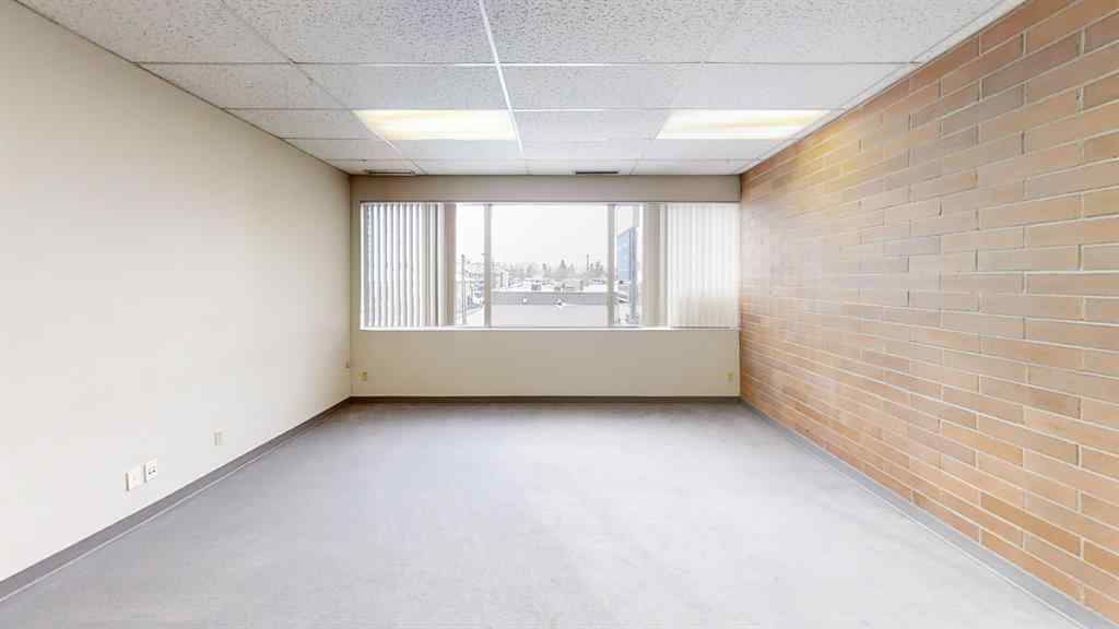 MLS® A2032282 - Unit #200 9914 109 Avenue  in VLA Montrose Grande Prairie, Commercial