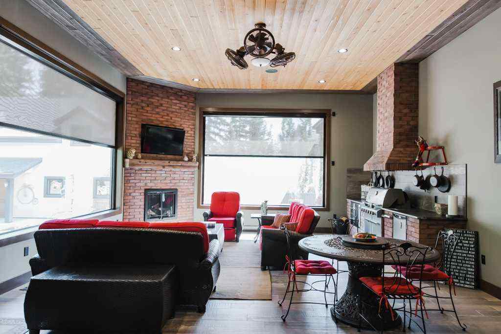 MLS® A2043284 - 8102 Willow Grove Way  in Taylor Estates Rural Grande Prairie No. 1, County of, Residential