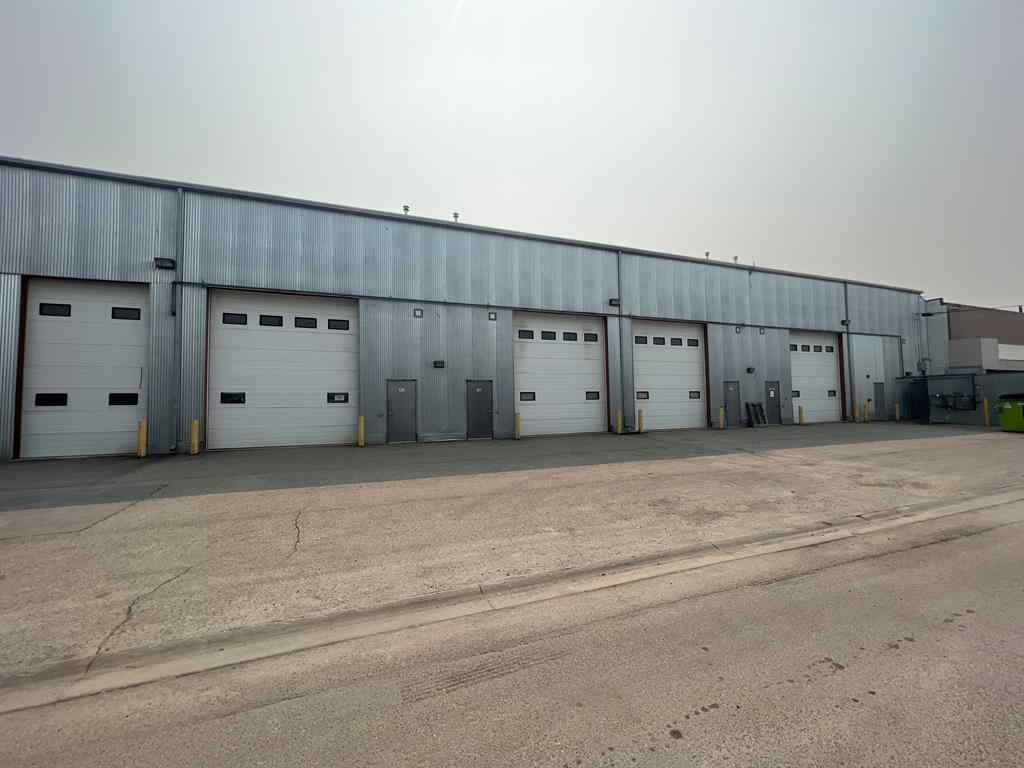 MLS® A2051913 - Unit #123,125,127,129,131 554 Carmichael   in Hill Hinton, Commercial