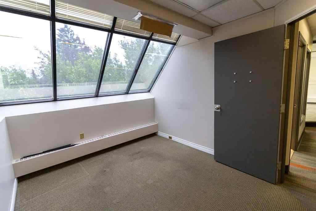 MLS® A2055478 - Unit #Second Floor 2411 4 Street NW in Mount Pleasant Calgary, Commercial