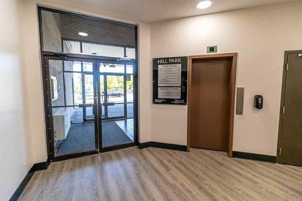 MLS® A2055478 - Unit #Second Floor 2411 4 Street NW in Mount Pleasant Calgary, Commercial