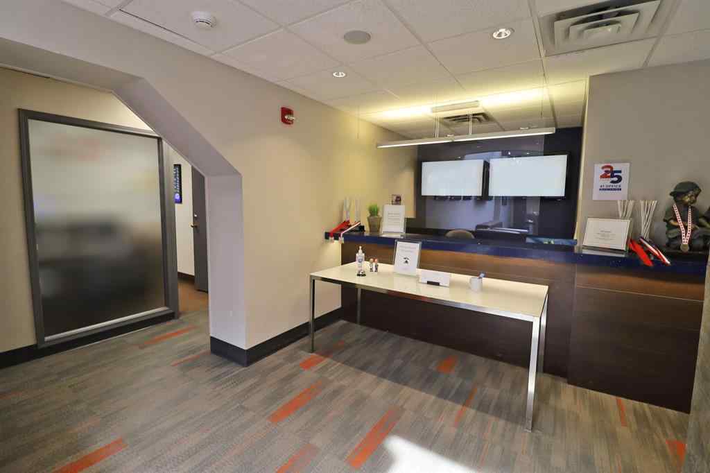 MLS® A2055478 - Unit #Second Floor 2411 4 Street NW in Mount Pleasant Calgary, Commercial