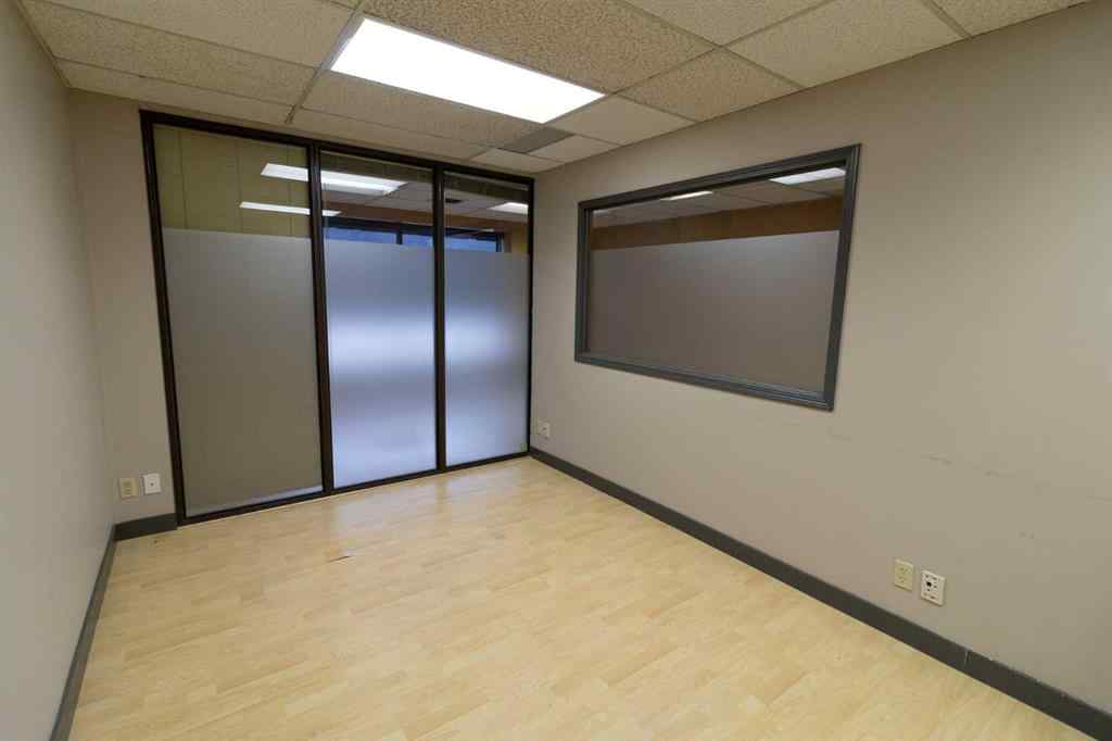 MLS® A2055478 - Unit #Second Floor 2411 4 Street NW in Mount Pleasant Calgary, Commercial