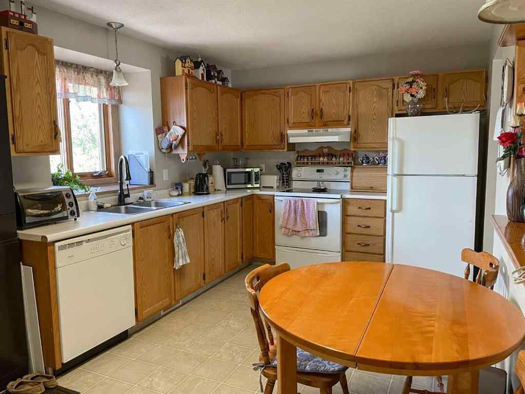 MLS® A2057020 - 5322 43 Street  in Brady Heights Cold Lake, Residential