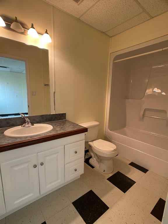 MLS® A2057929 - 211 Main Street SW   in NONE Falher, Commercial
