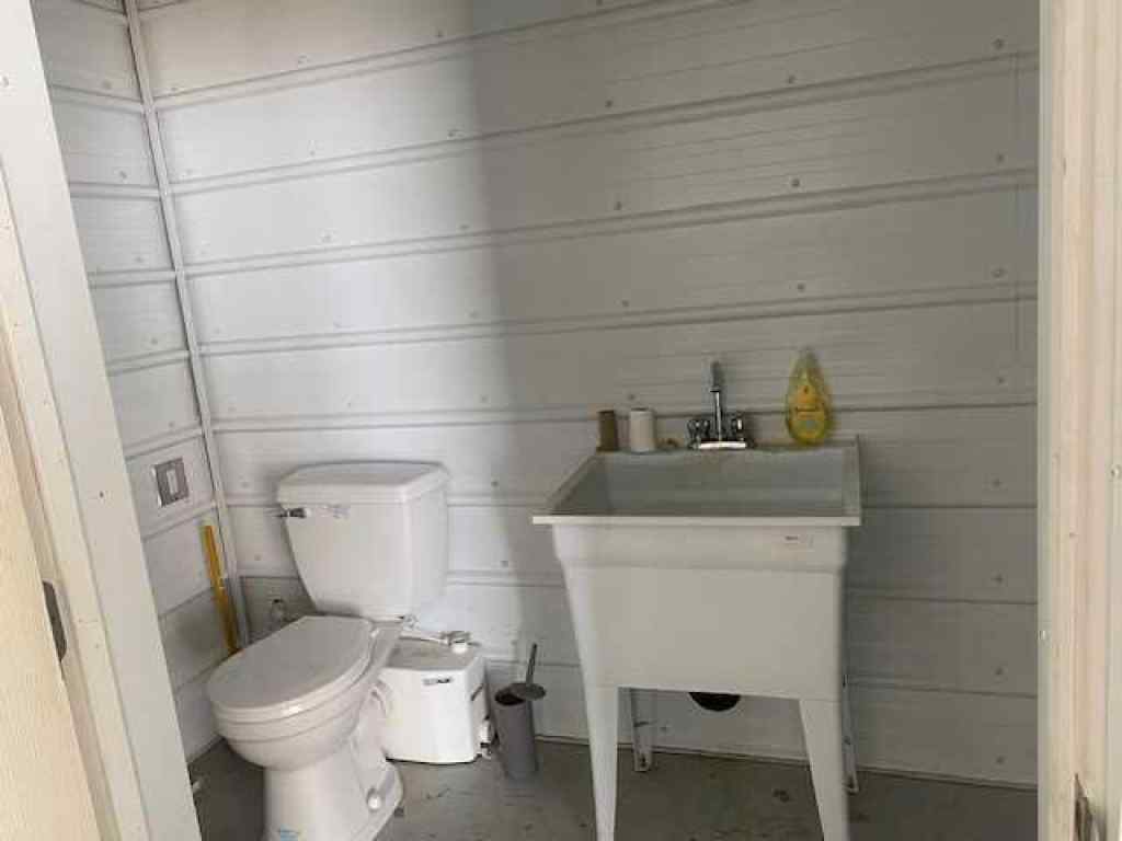 MLS® A2064531 - 1909, 1911 19 Avenue  in NONE Wainwright, Commercial