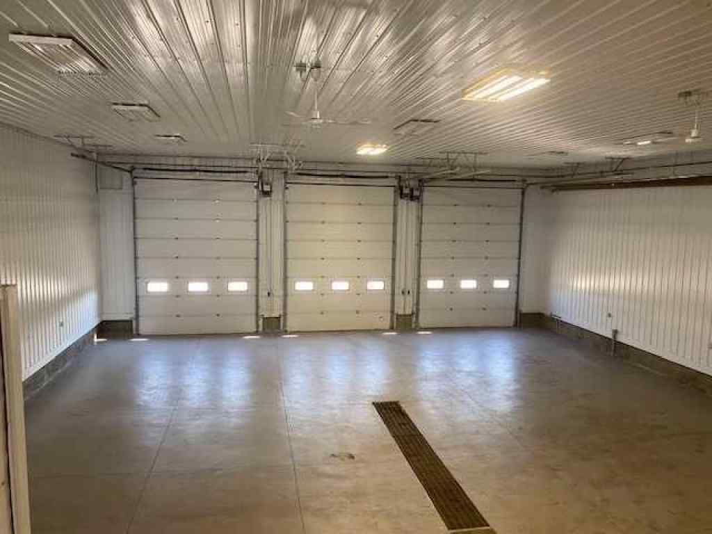 MLS® A2064531 - 1909, 1911 19 Avenue  in NONE Wainwright, Commercial