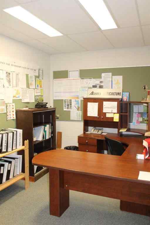 MLS® A2066279 - 116 4th Avenue SW   in NONE Manning, Commercial