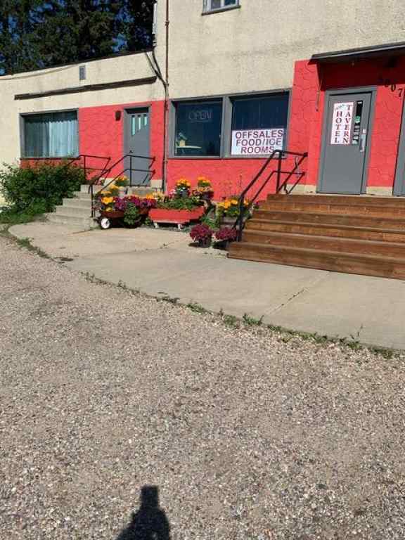 MLS® A2074258 - 5007 49 Street  in Irma Irma, Commercial