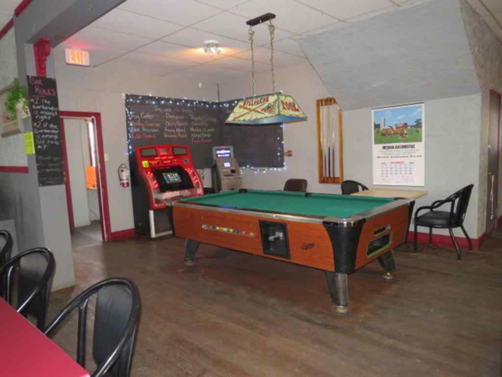 MLS® A2074258 - 5007 49 Street  in Irma Irma, Commercial