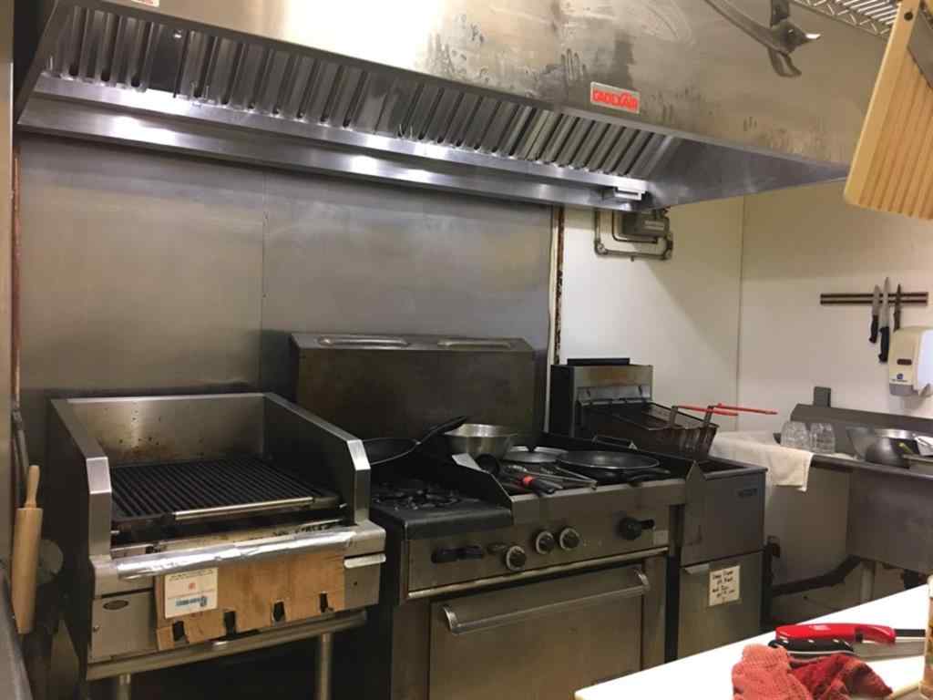 MLS® A2074258 - 5007 49 Street  in Irma Irma, Commercial